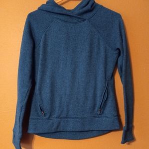 Old Navy Active long sleeve sweater